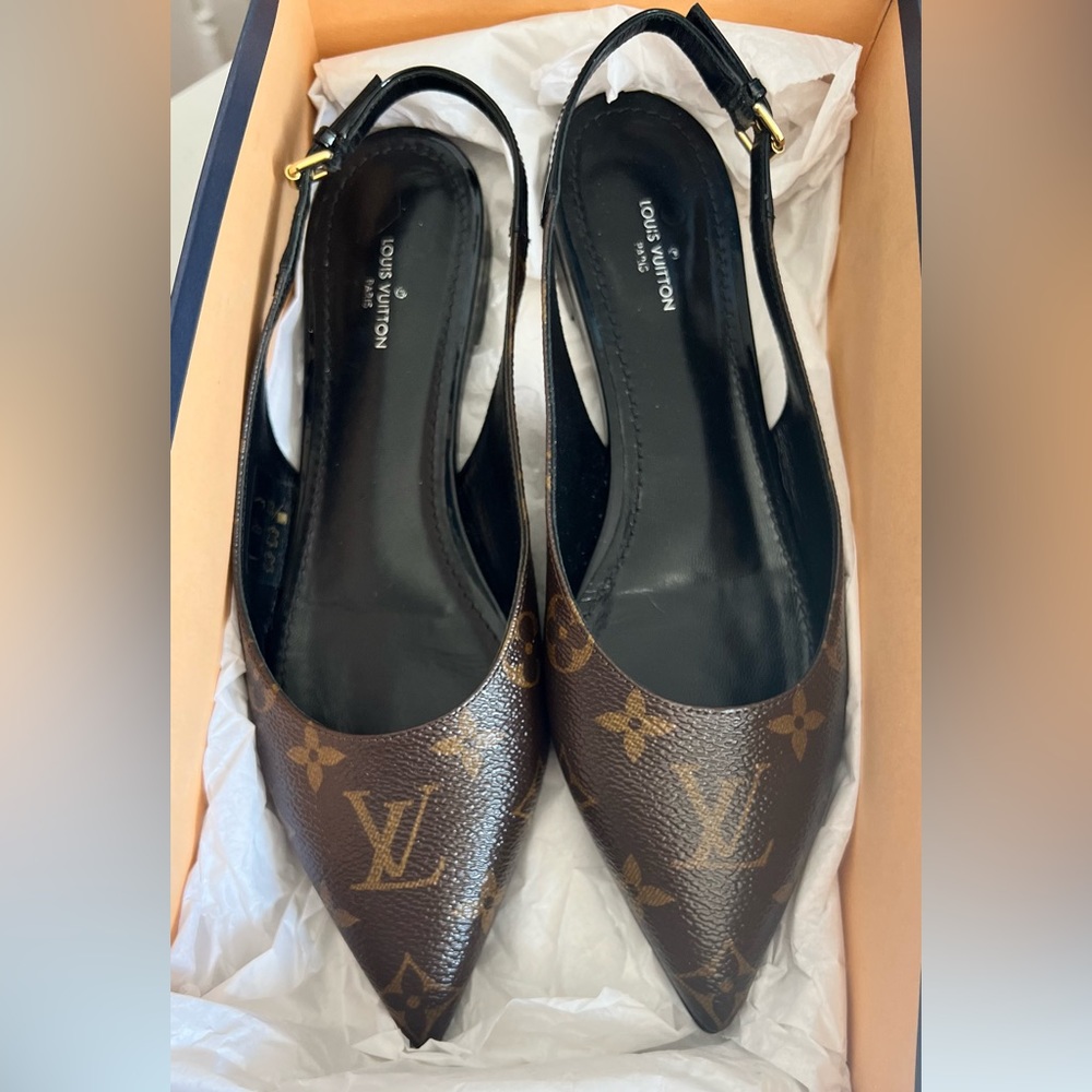 Brand NEW Authentic Luis Vuitton Slingbacks
